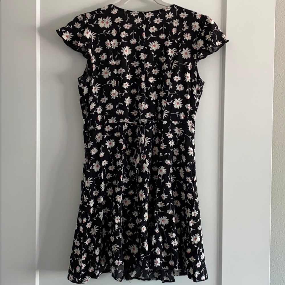 Dress - Picture 3 of 4